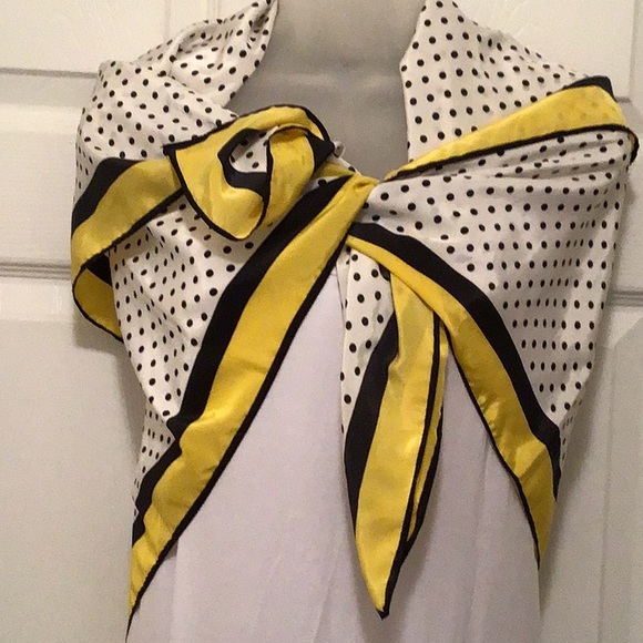 Carolina Herrera Polka Dot on White w/ Yellow Blue border square silk scarf - Picture 1 of 5